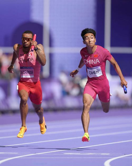 巴黎奥运会丨中国队挺进田径男子4x100米决赛