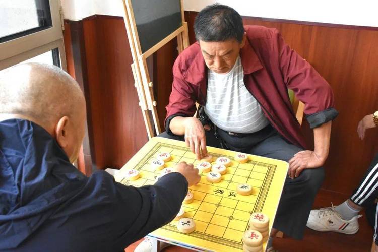 楚河汉界展棋艺 以棋会友共启智