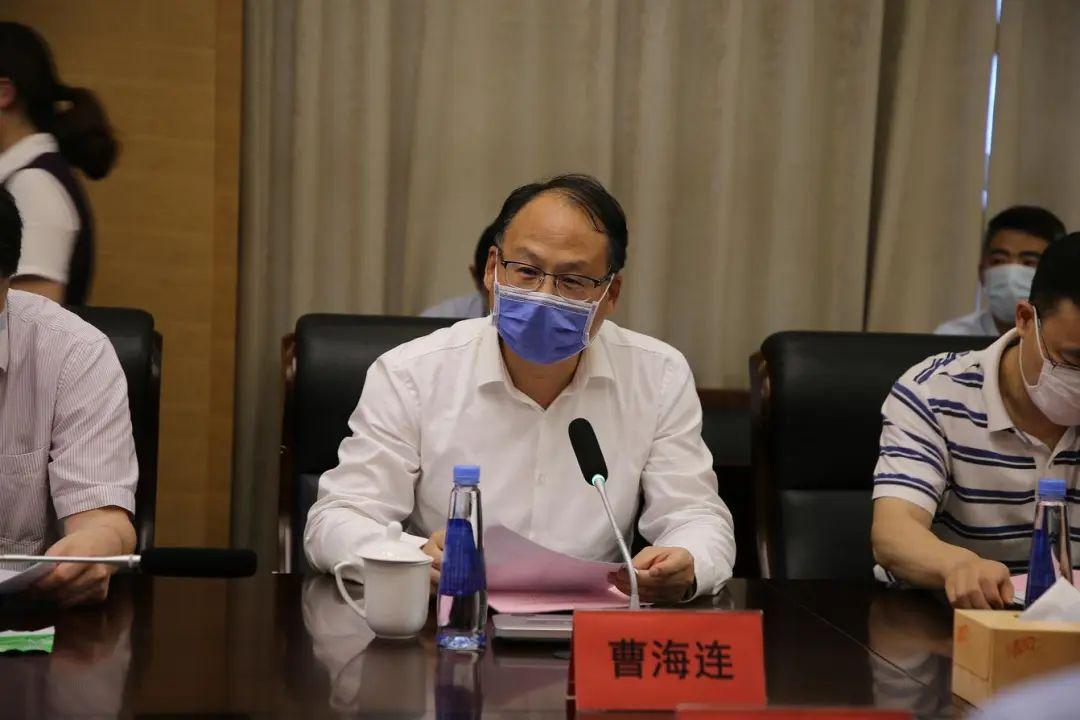 江苏省工信厅副厅长池宇,浦口区政府区长曹海连,台积电