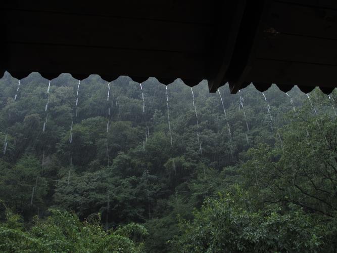 破阵子ⷁ山雨